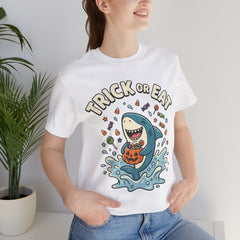 Funny Trick Or Eat Shark Pumpkin Halloween T-Shirt