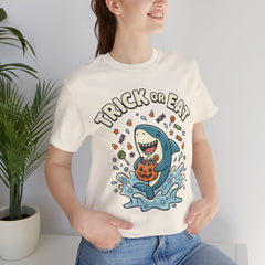 Funny Trick Or Eat Shark Pumpkin Halloween T-Shirt