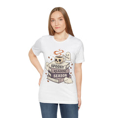 Spooky Reading Season Skull Coffee Mug Retro T-Shirt