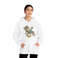 Funny Summer Mummy Relaxing On Beach Chair Halloween Hoodie