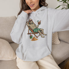 Funny Summer Mummy Relaxing On Beach Chair Halloween Hoodie