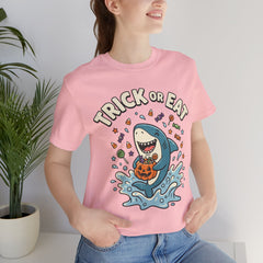 Funny Trick Or Eat Shark Pumpkin Halloween T-Shirt