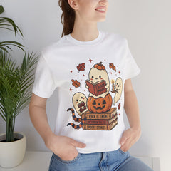 Cute Spooky Book Club Ghost Halloween Retro T-Shirt