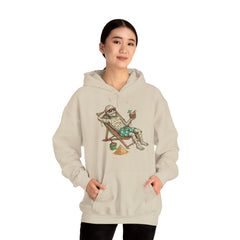 Funny Summer Mummy Relaxing On Beach Chair Halloween Hoodie