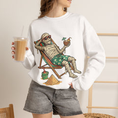 Funny Summer Mummy Relaxing On Beach Chair Halloween Crewneck Sweatshirt